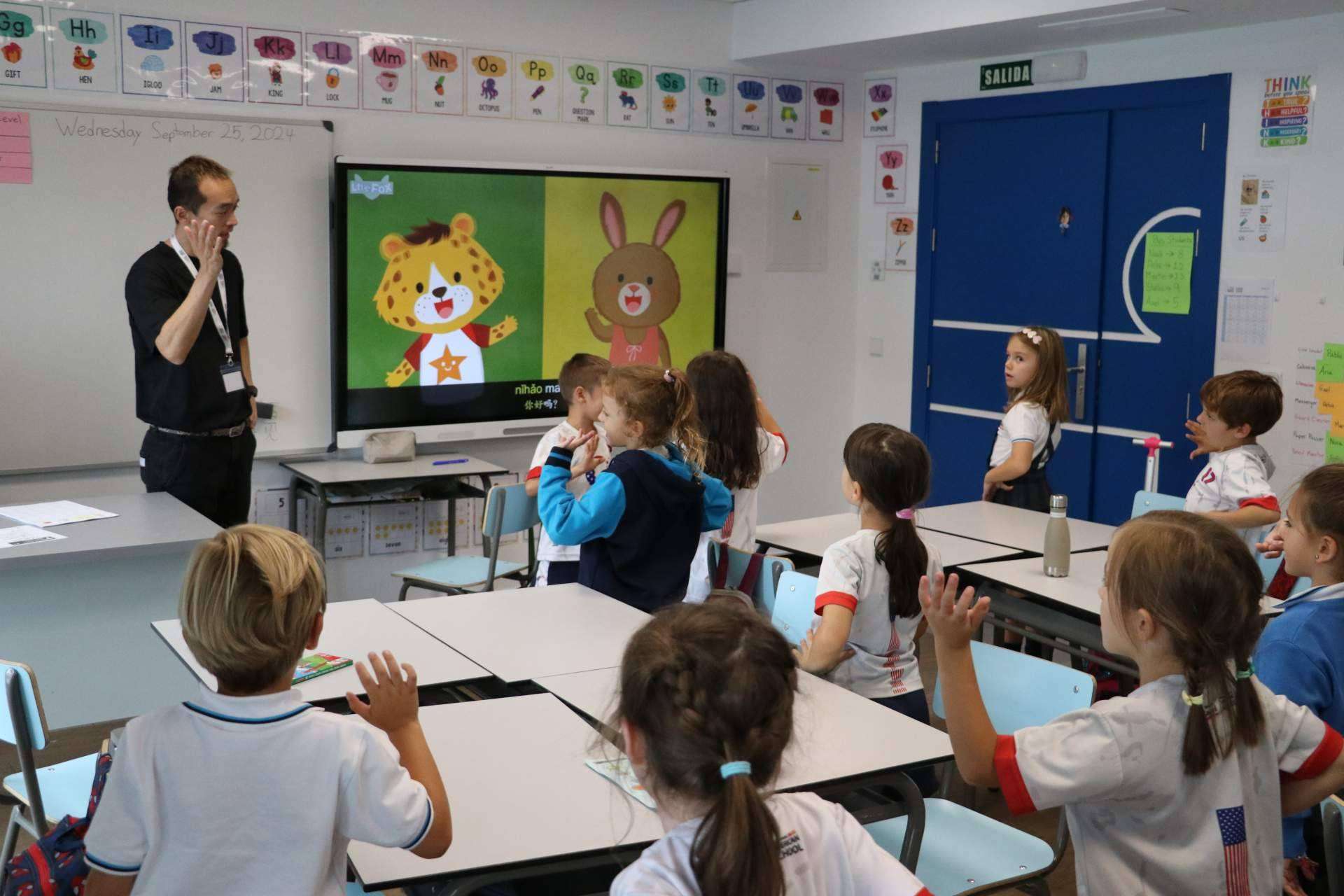 El superpoder de los niños bilingües; Cómo dominar dos idiomas transforma sus cerebros